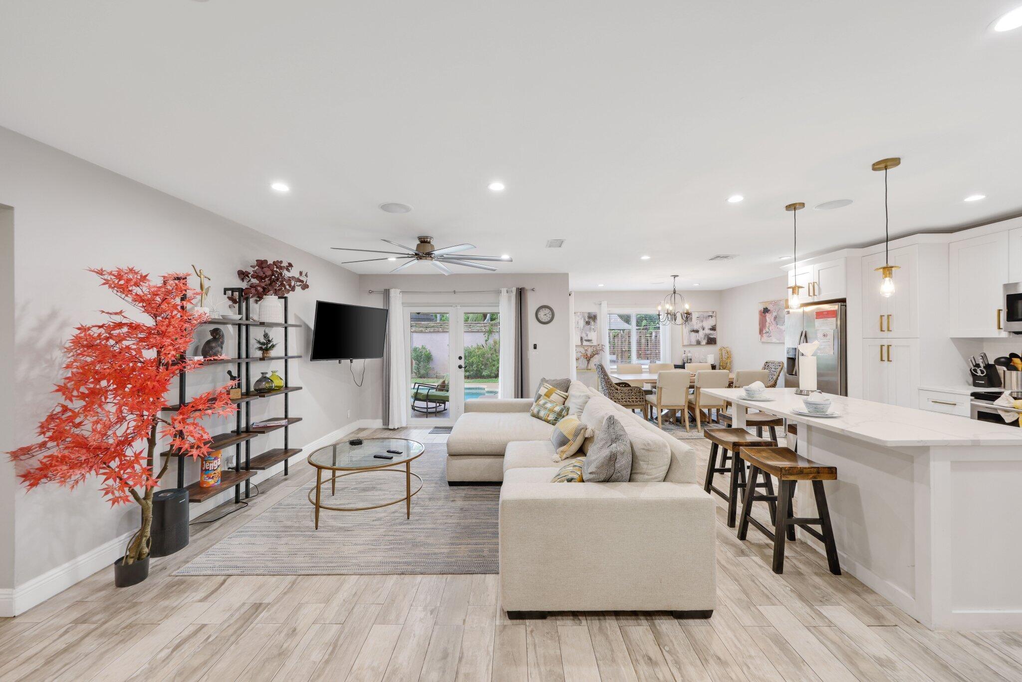 513 Curlew Road