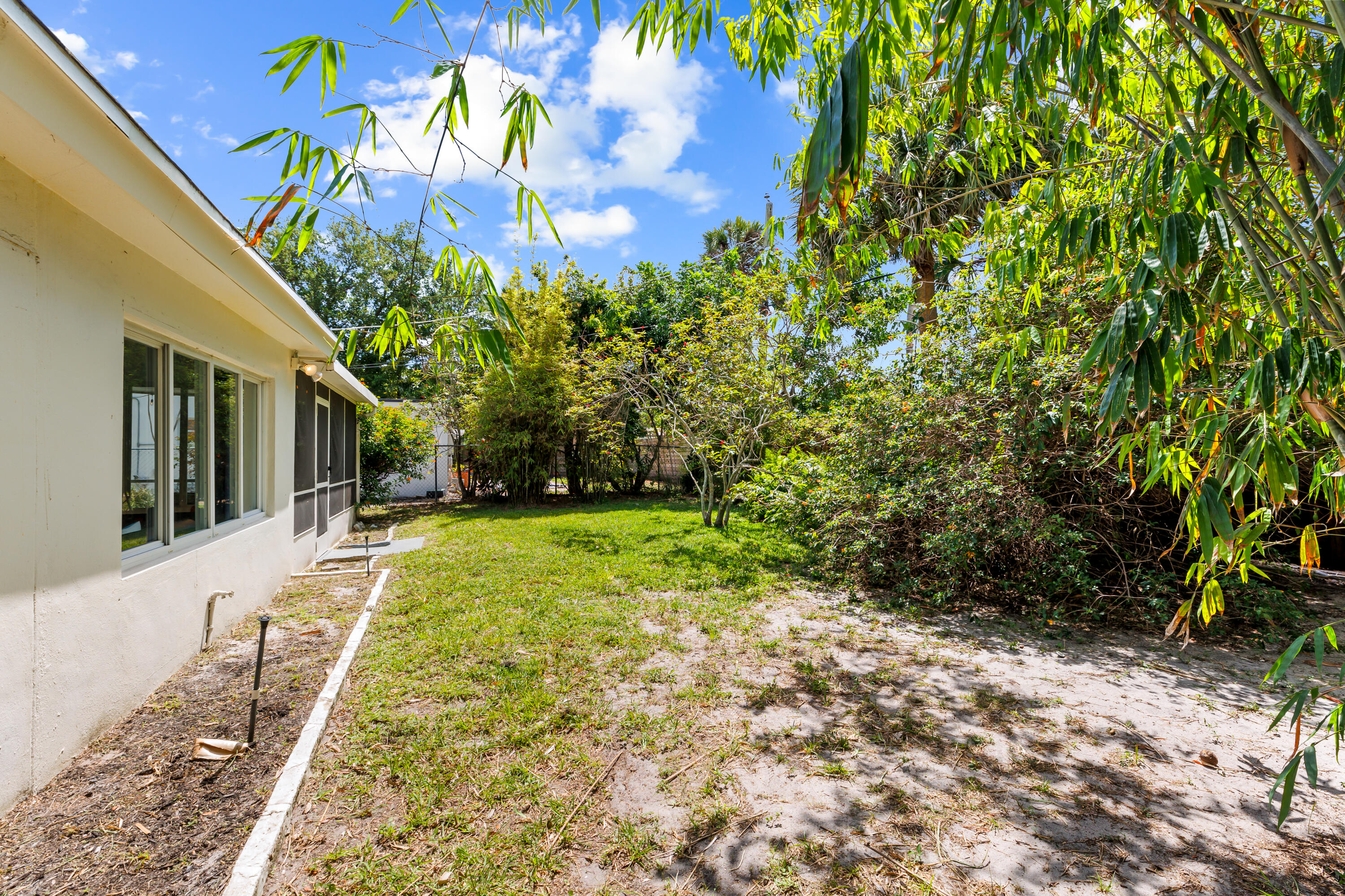 1010 SW 32nd Street