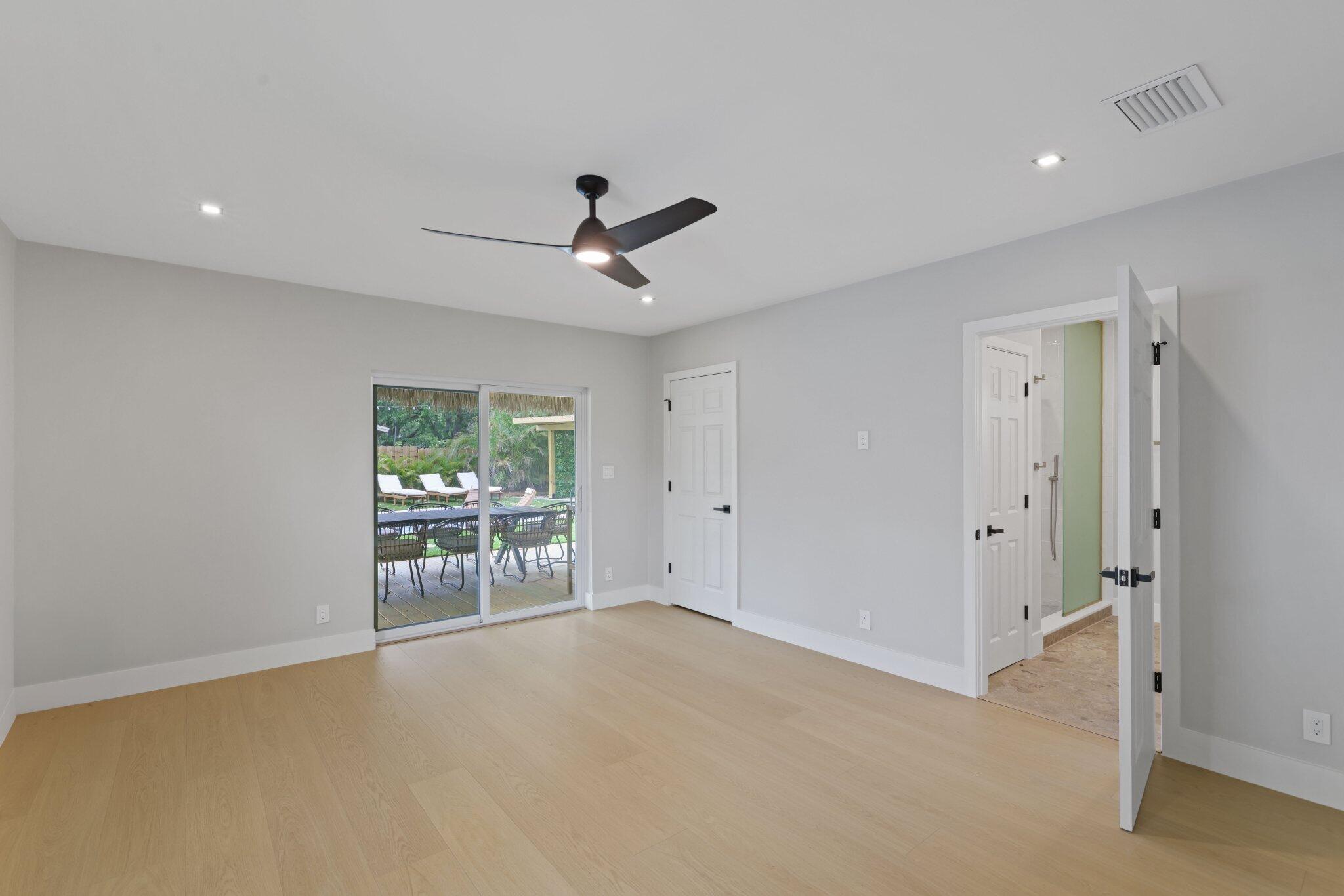 275 NE 16th Street
