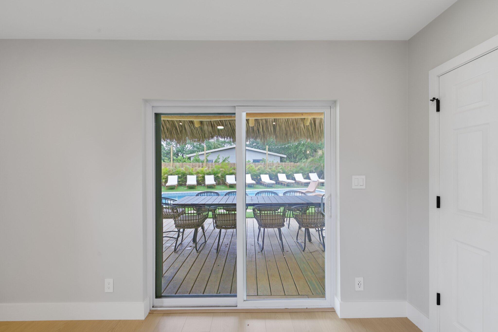 275 NE 16th Street