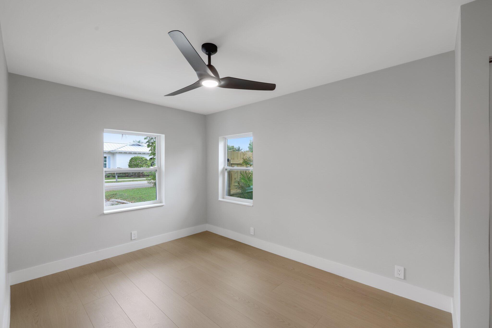 275 NE 16th Street