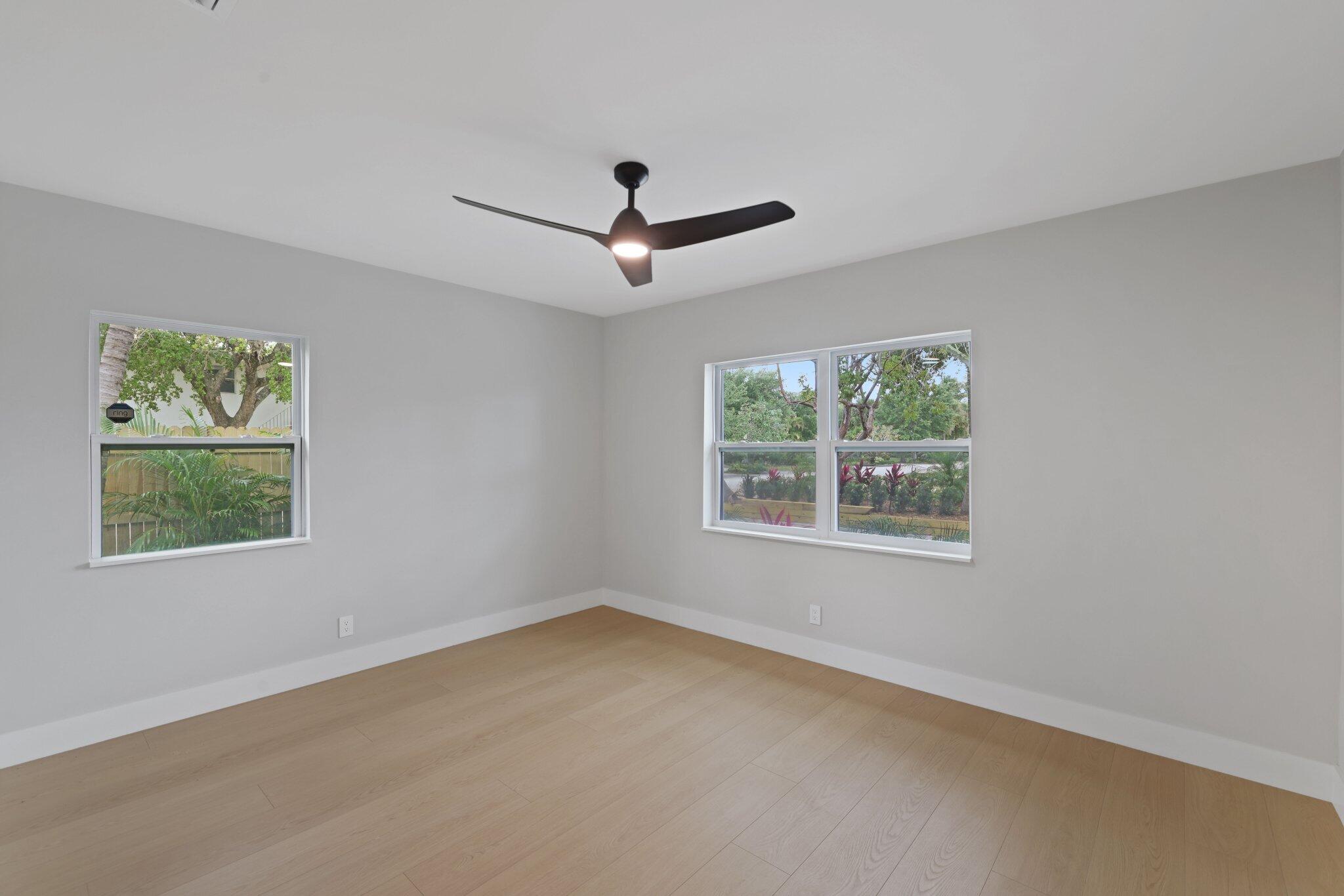 275 NE 16th Street