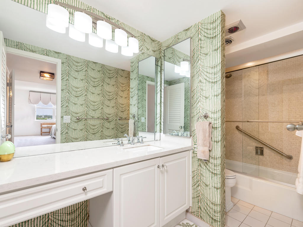 2295 S Ocean Boulevard 715