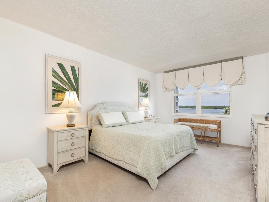 2295 S Ocean Boulevard 715