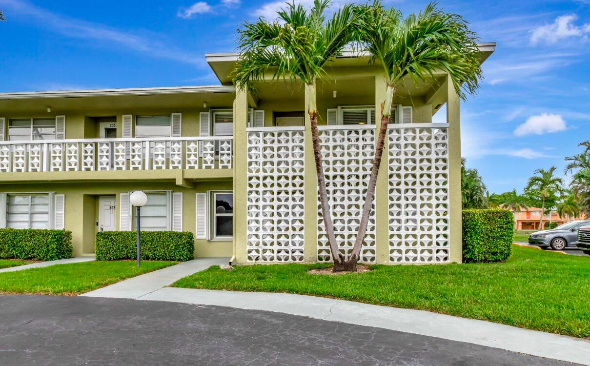 1140 Mahogany Way 204