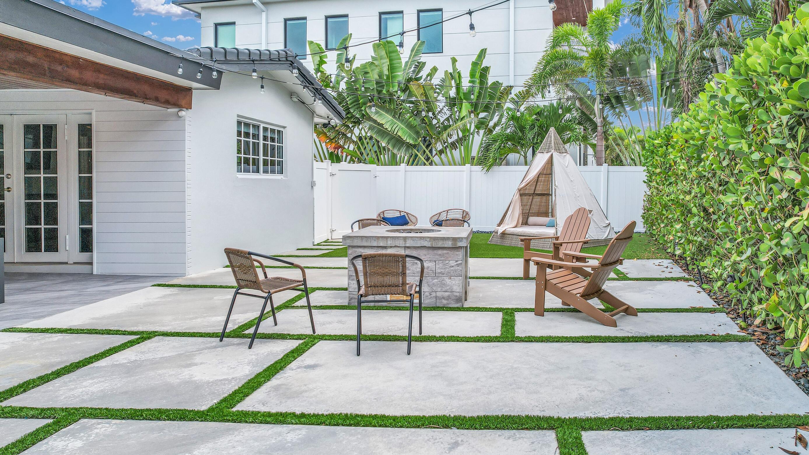 701 Appleby Street