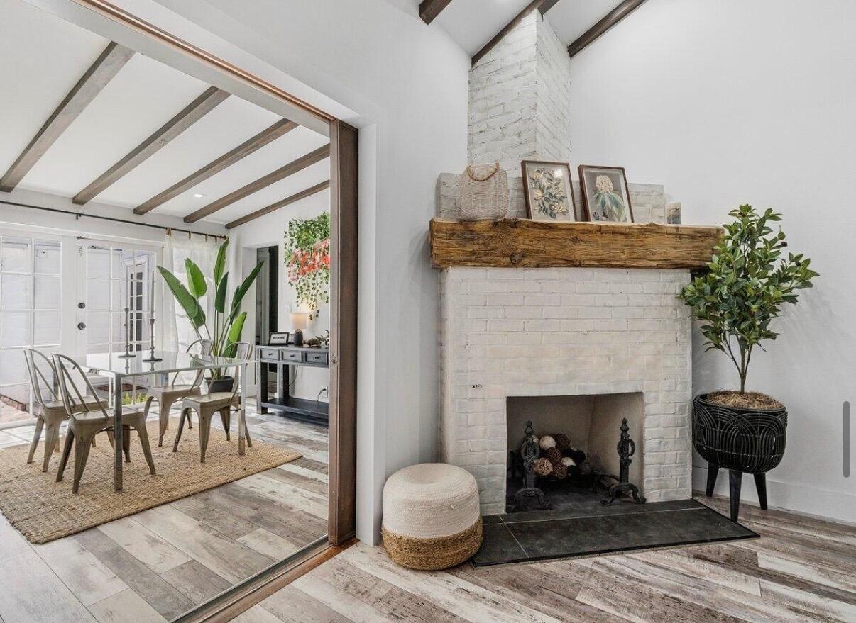 744 Sunset Road