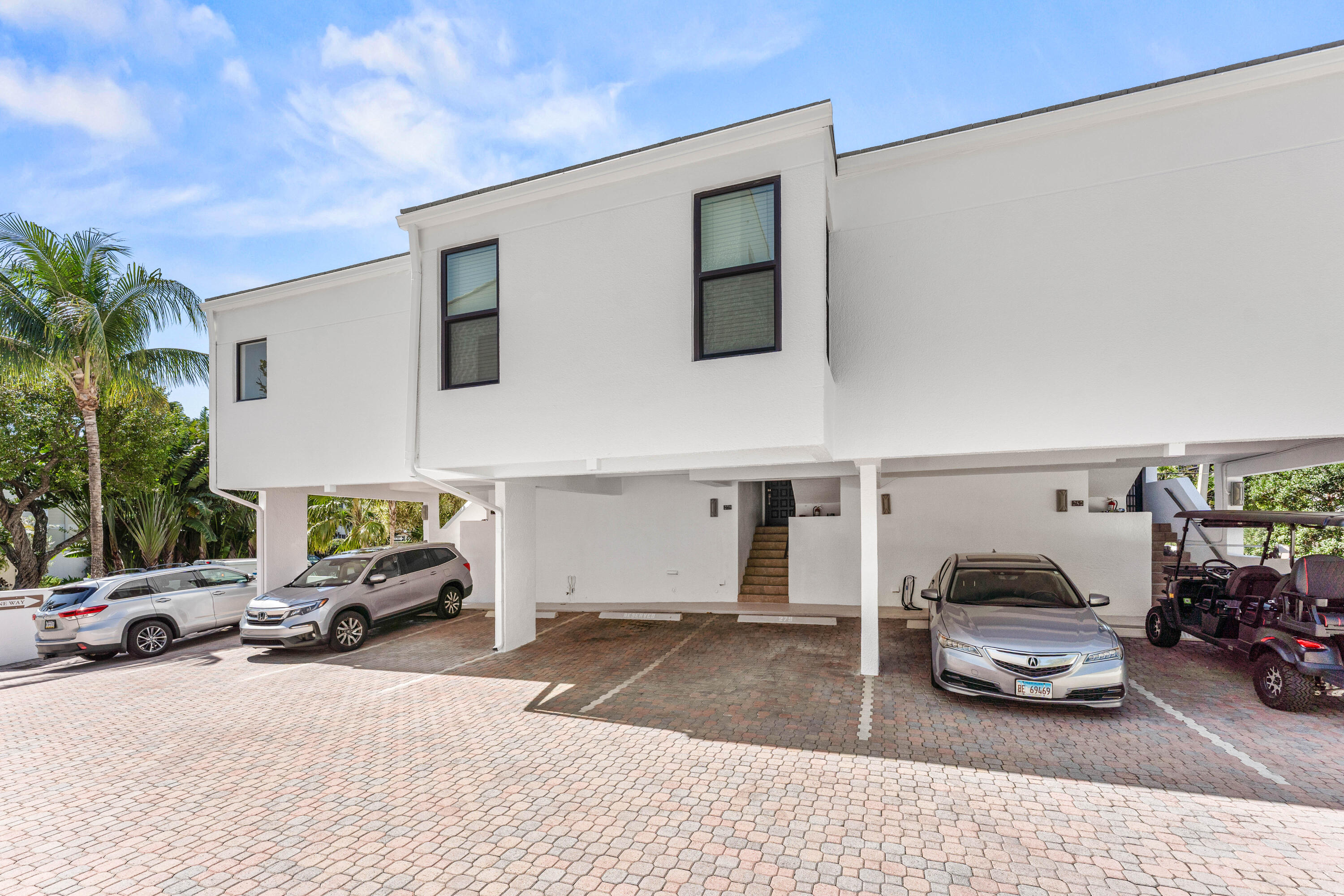 250 S Ocean Boulevard 279