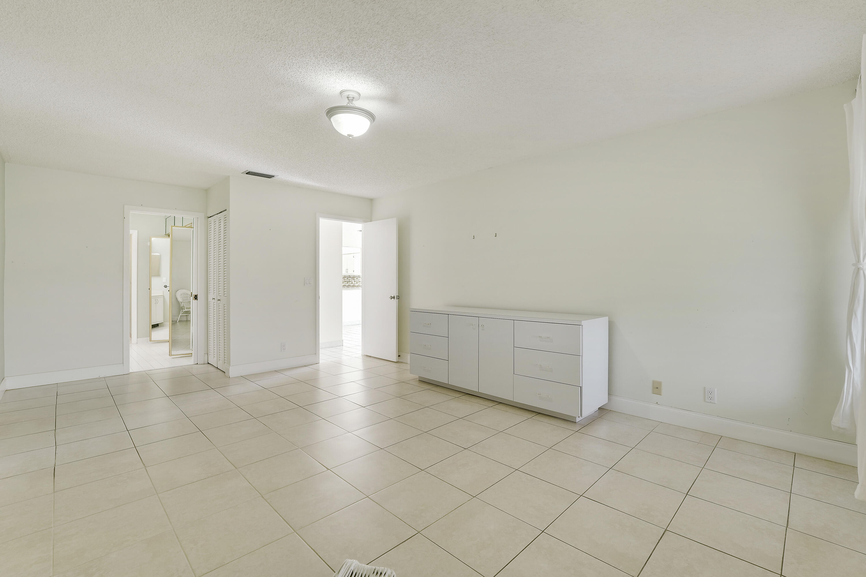 13679 Date Palm Court B