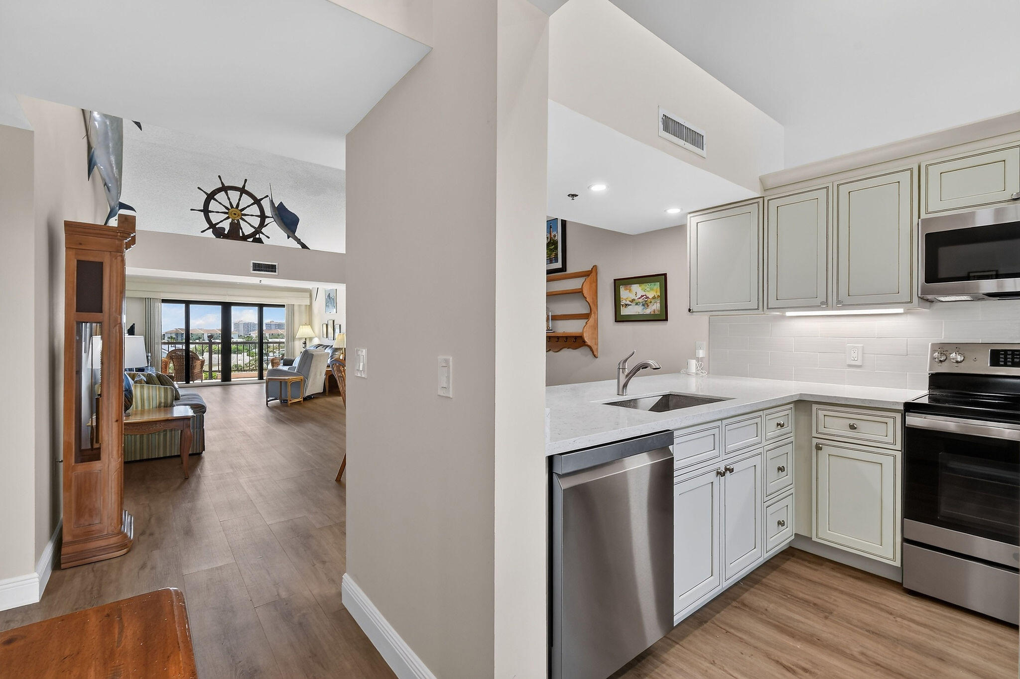 201 Ocean Bluffs Boulevard 5010