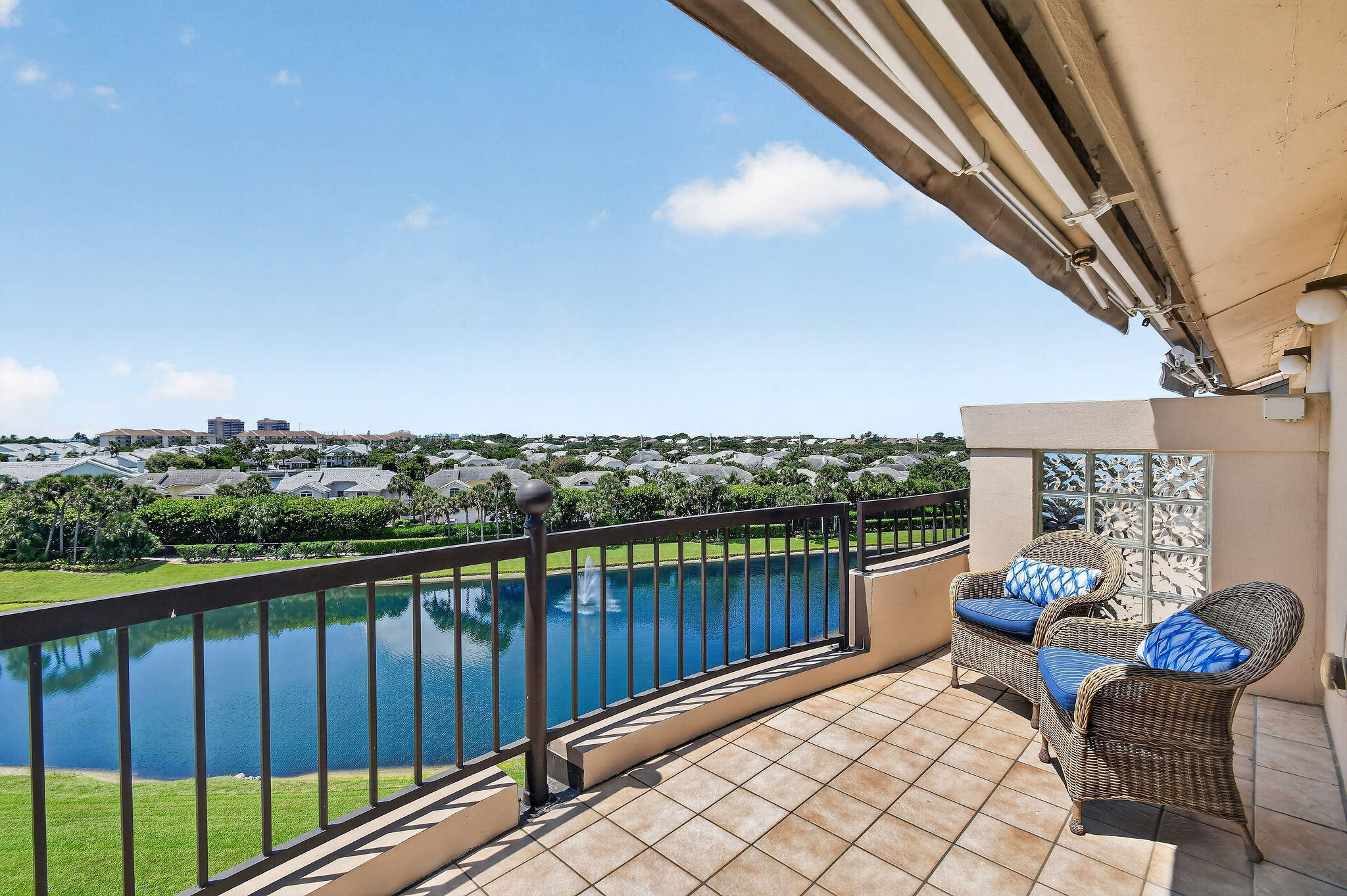 201 Ocean Bluffs Boulevard 5010