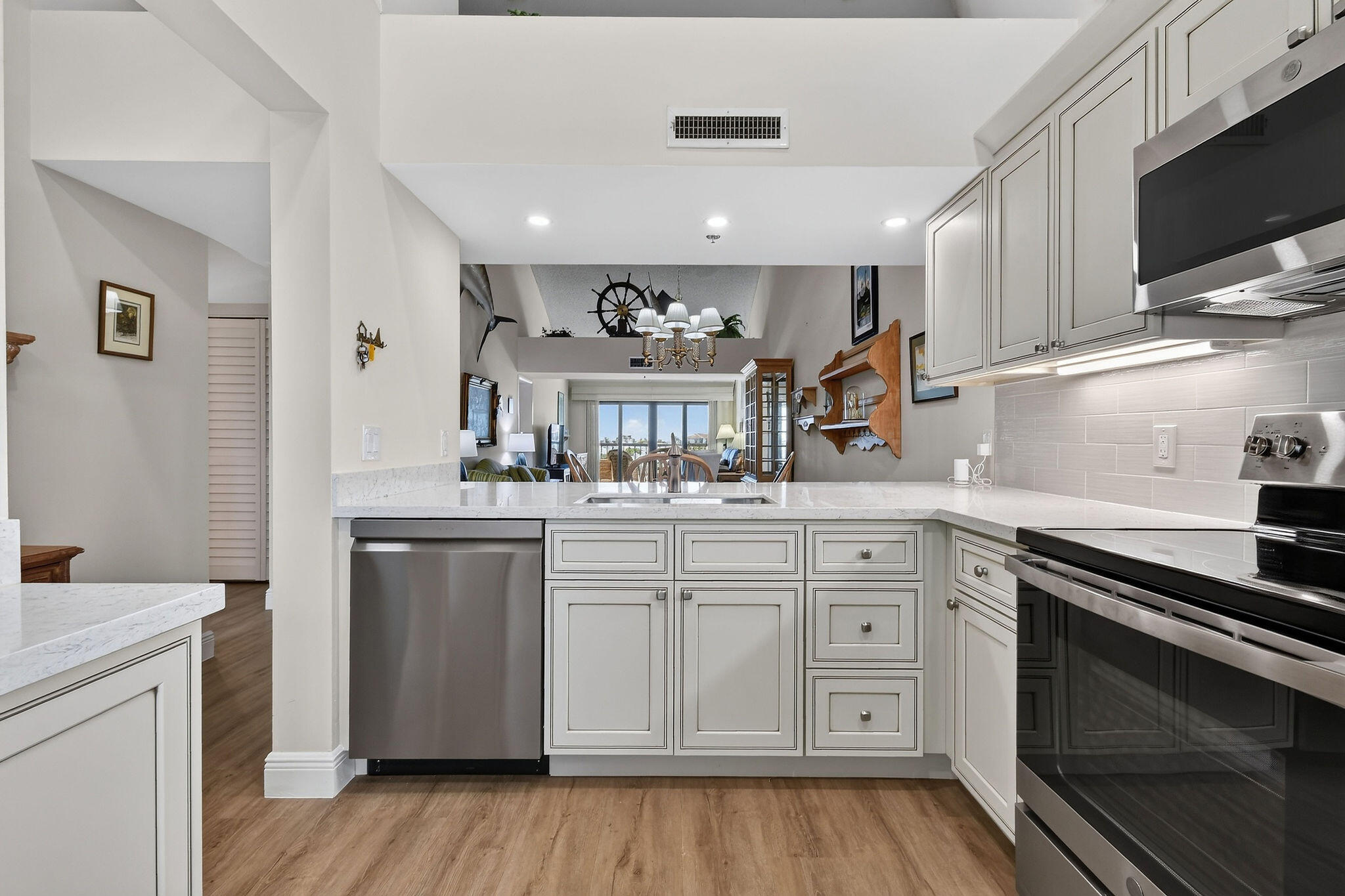 201 Ocean Bluffs Boulevard 5010