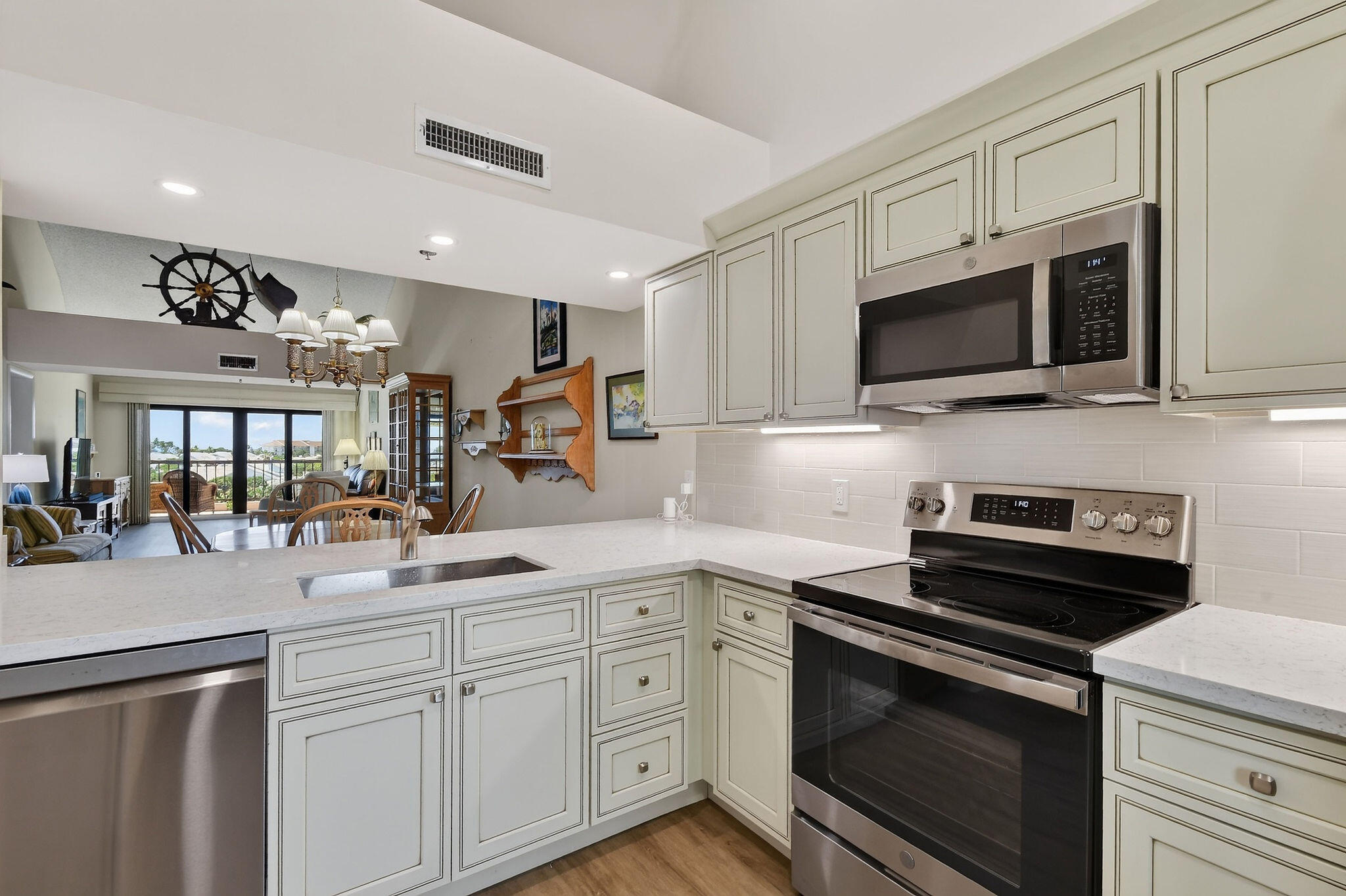201 Ocean Bluffs Boulevard 5010