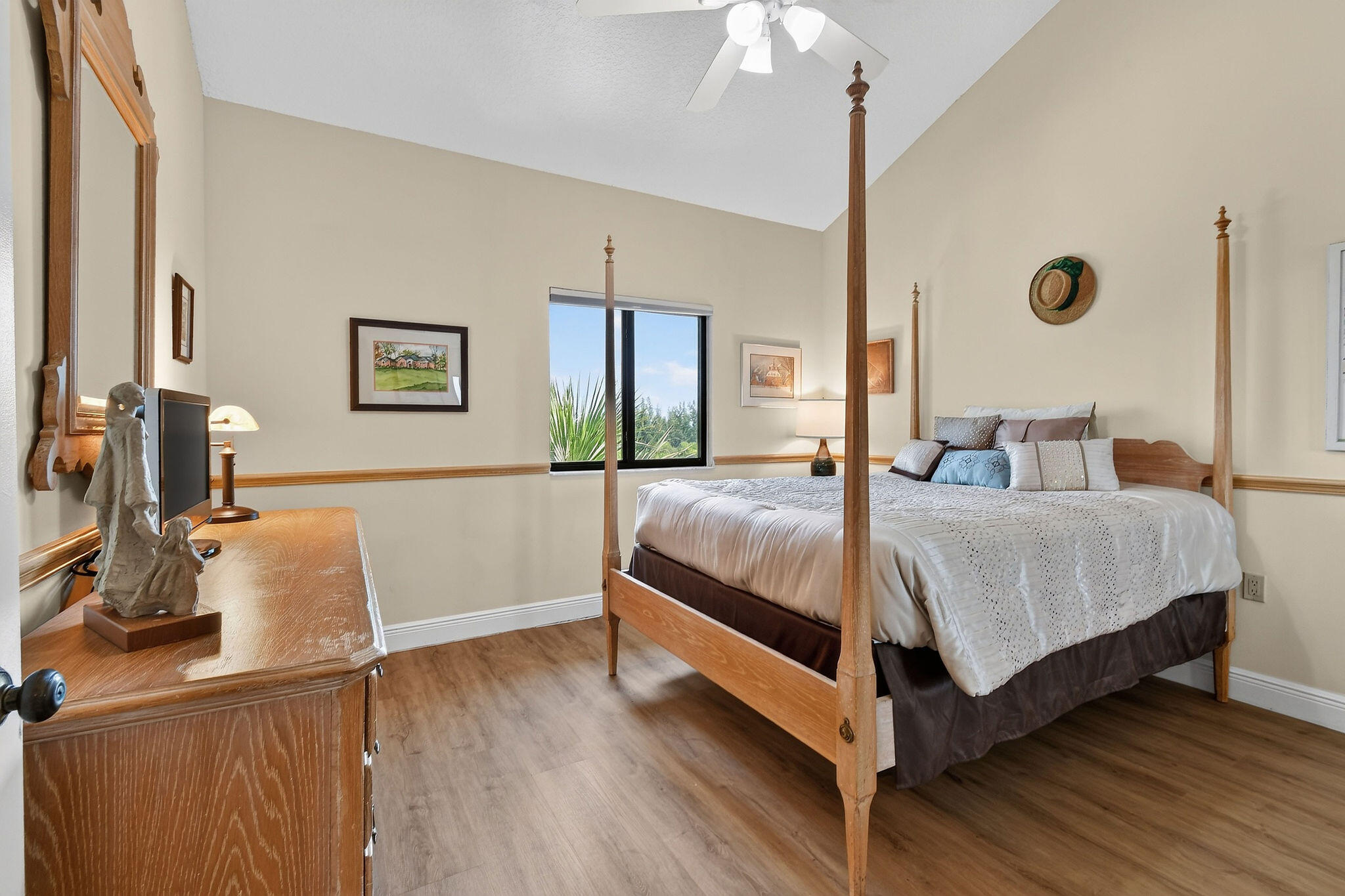 201 Ocean Bluffs Boulevard 5010