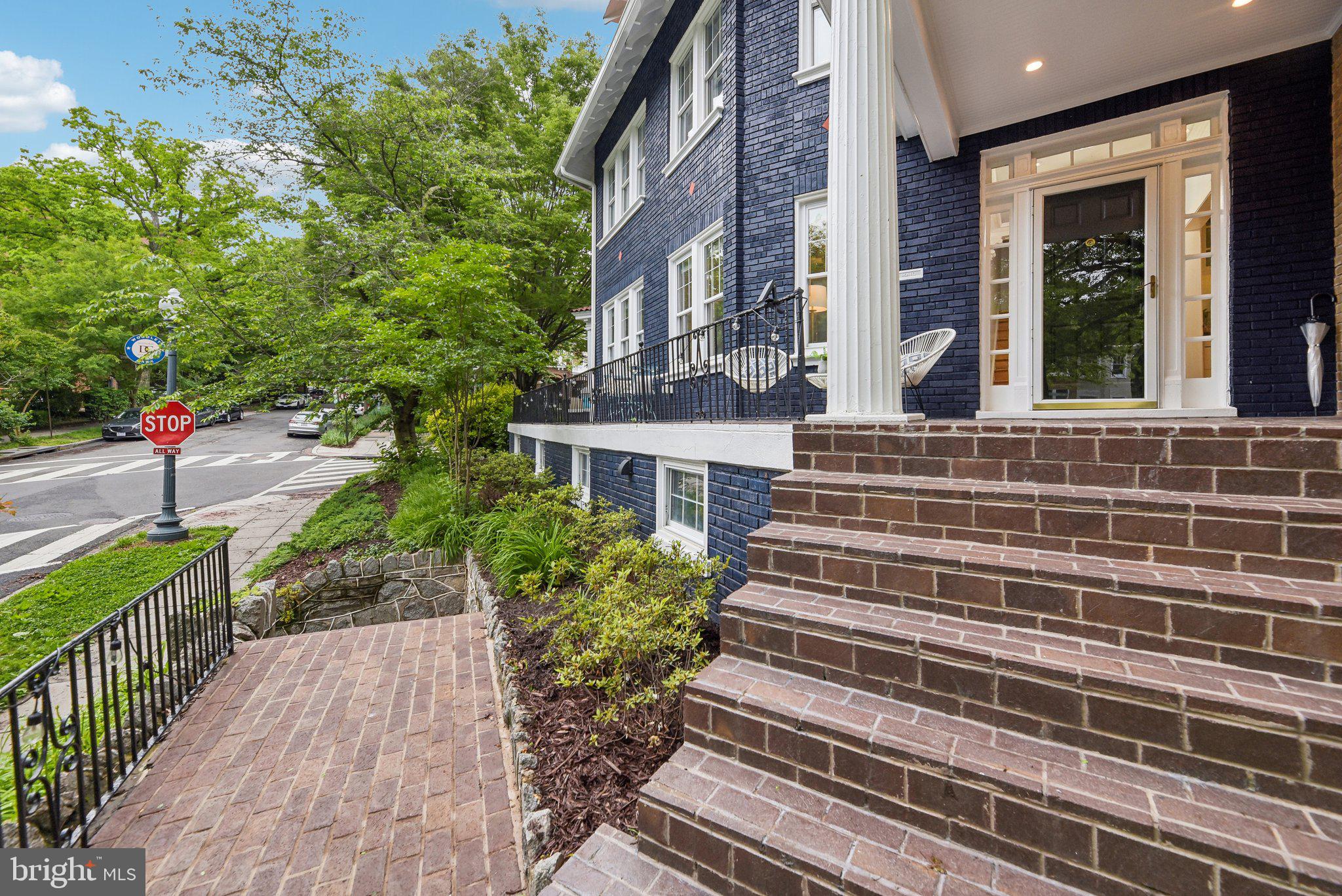 2515 WOODLEY ROAD NW