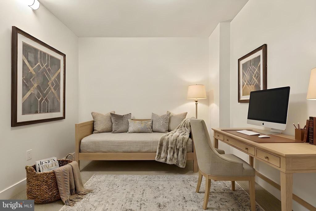 45 SUTTON SQUARE SW 906