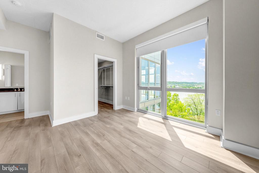 88 V STREET SW 808