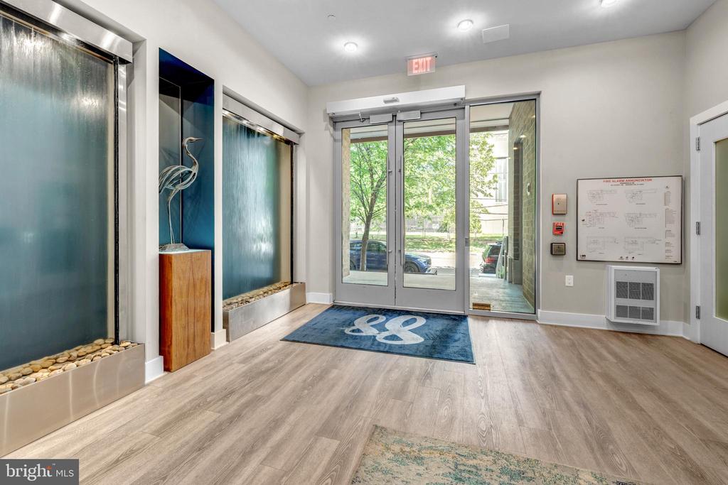 88 V STREET SW 808