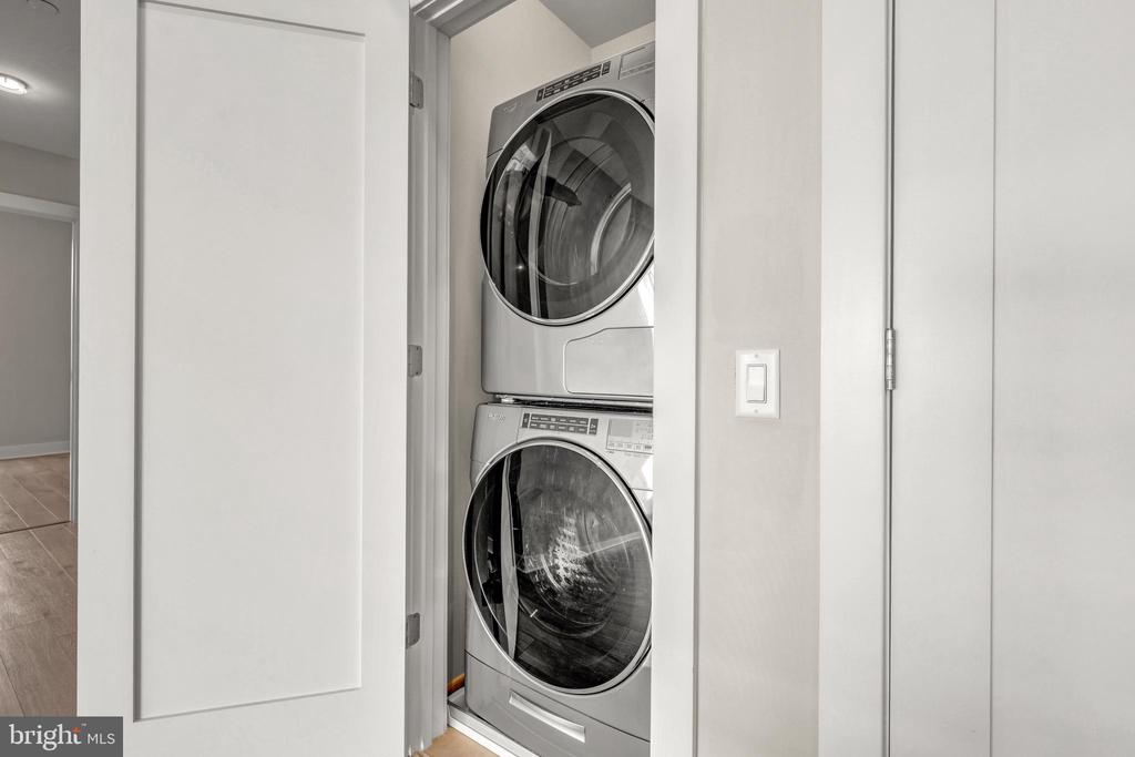 88 V STREET SW 808