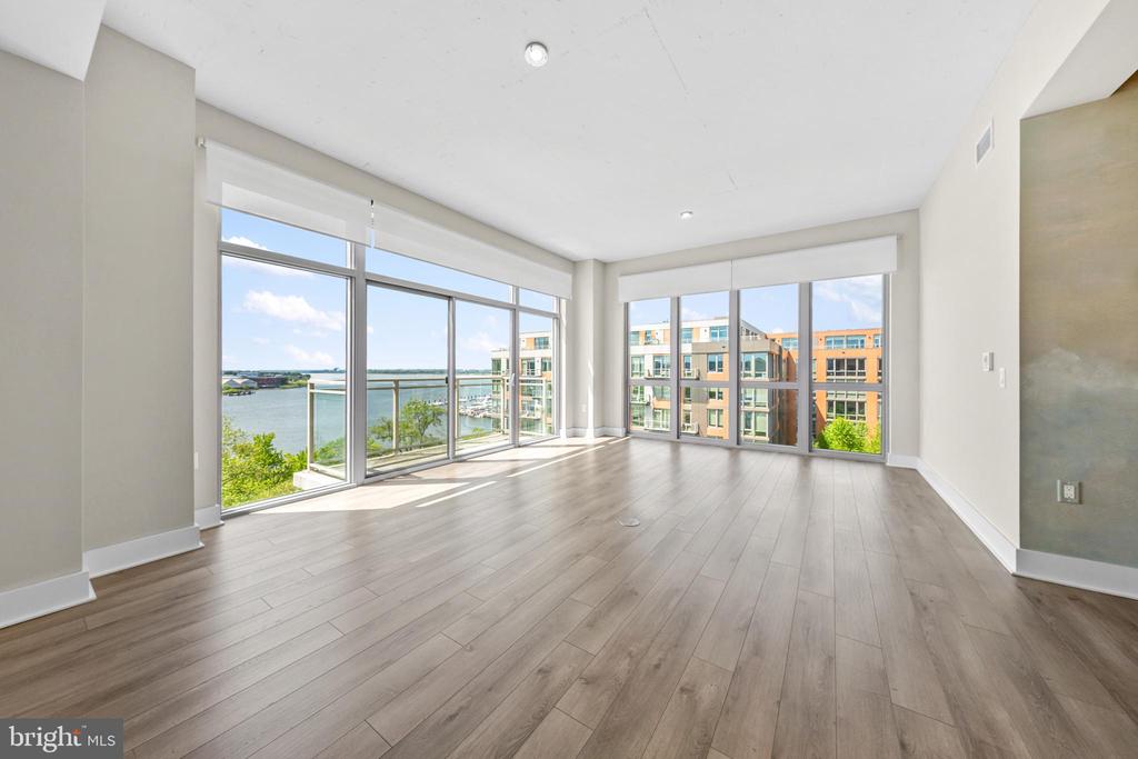 88 V STREET SW 808