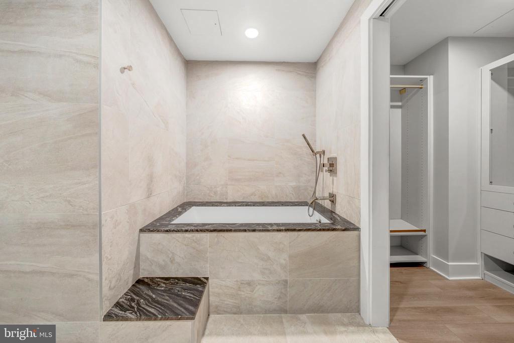 88 V STREET SW 808