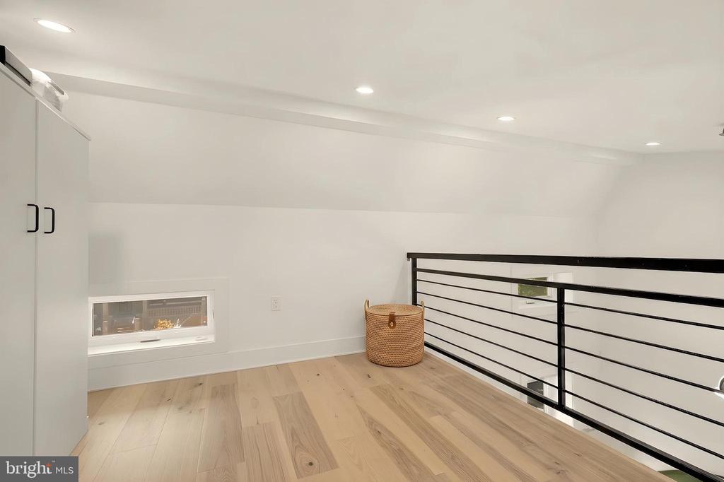 1341 TAYLOR STREET NW