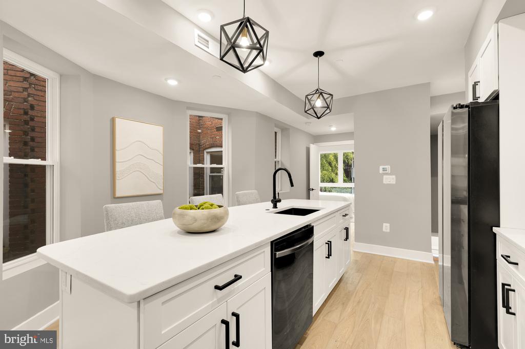 26 TODD PLACE NE 2