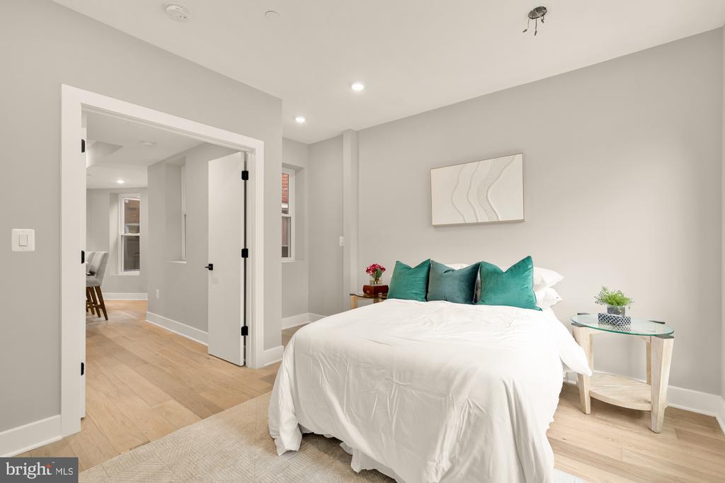 26 TODD PLACE NE 2