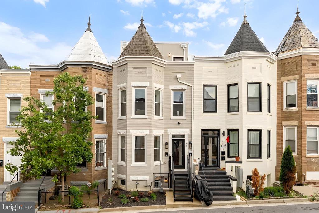 26 TODD PLACE NE 2