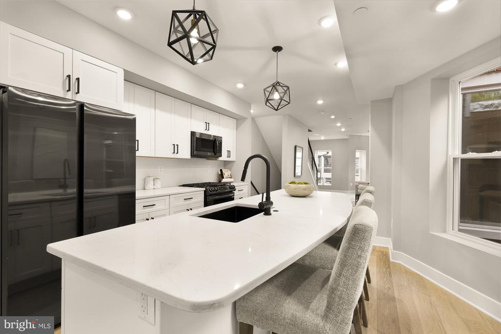 26 TODD PLACE NE 2
