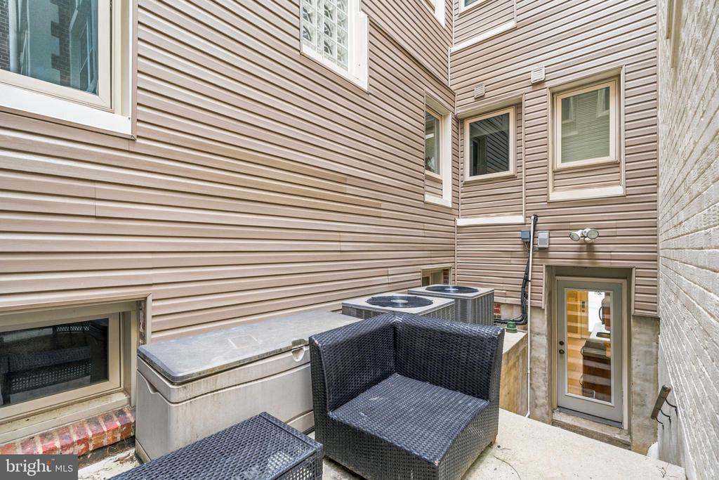 1321 EUCLID STREET NW T1