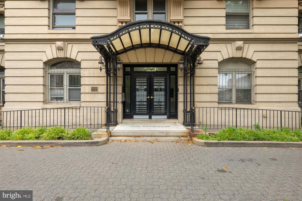 3060 16TH STREET NW Unit: 102