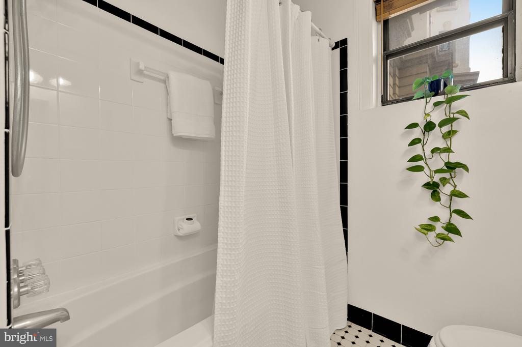 3060 16TH STREET NW Unit: 102