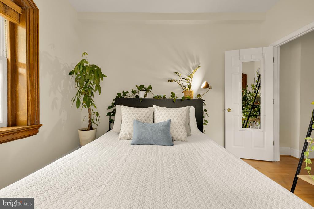 3060 16TH STREET NW Unit: 102