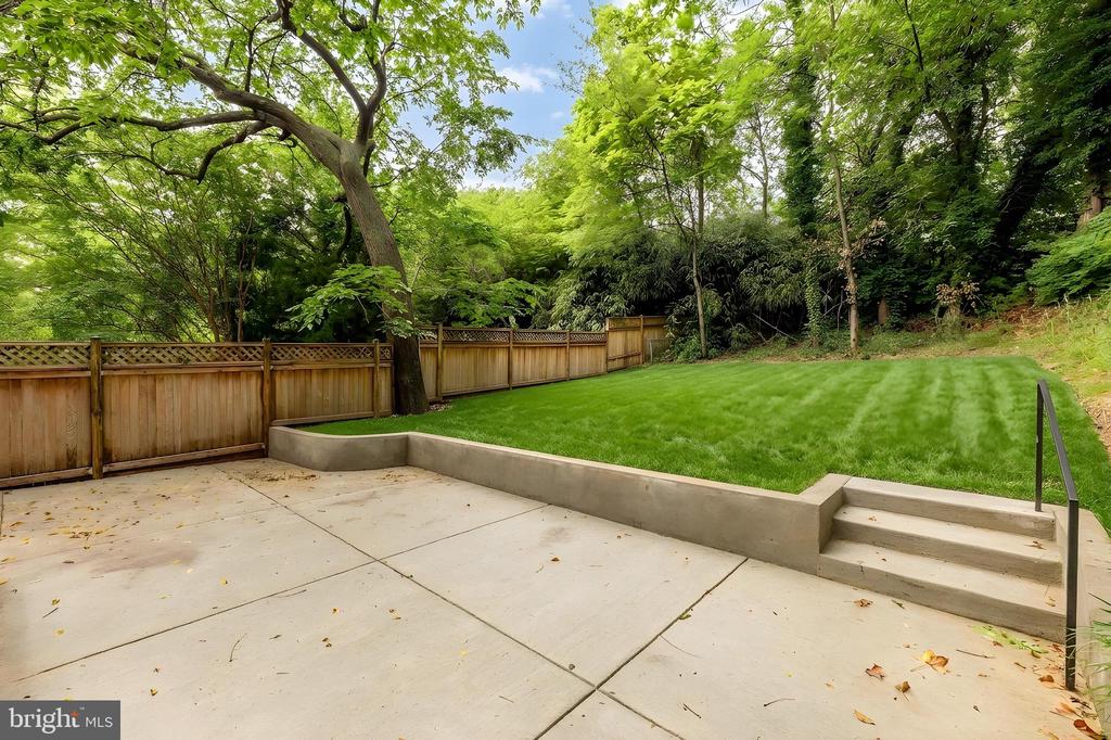 1430 BRENTWOOD ROAD NE