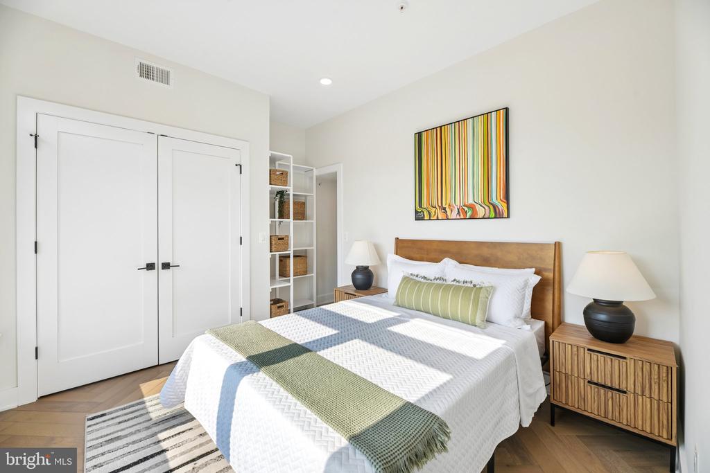 4315 HARRISON STREET NW Unit: 8