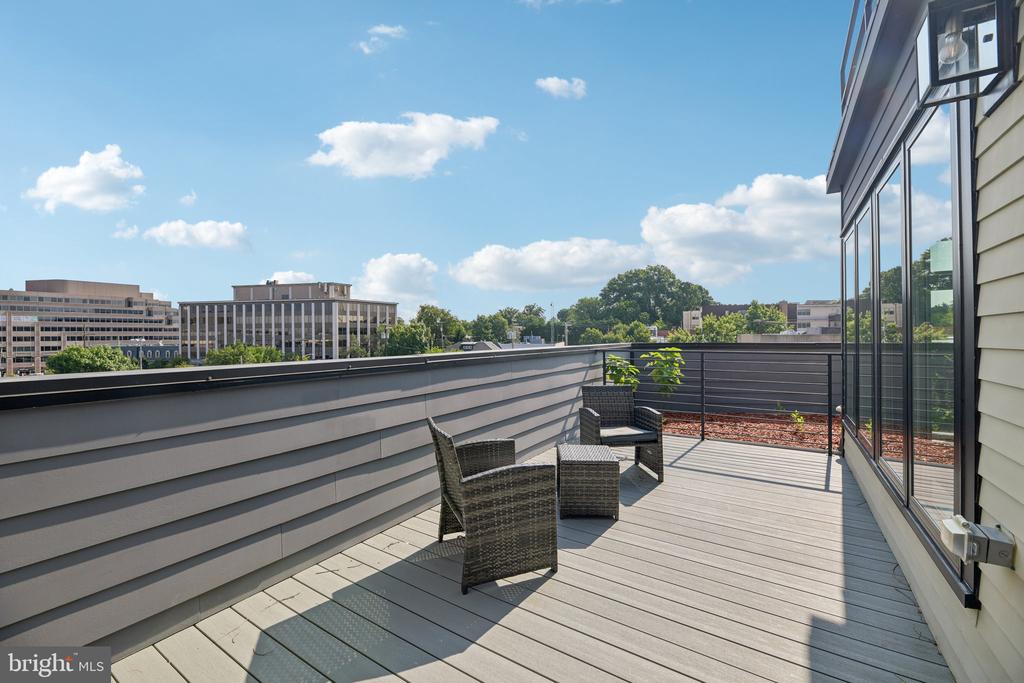 4315 HARRISON STREET NW Unit: 8