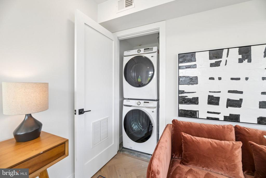 4315 HARRISON STREET NW Unit: 8