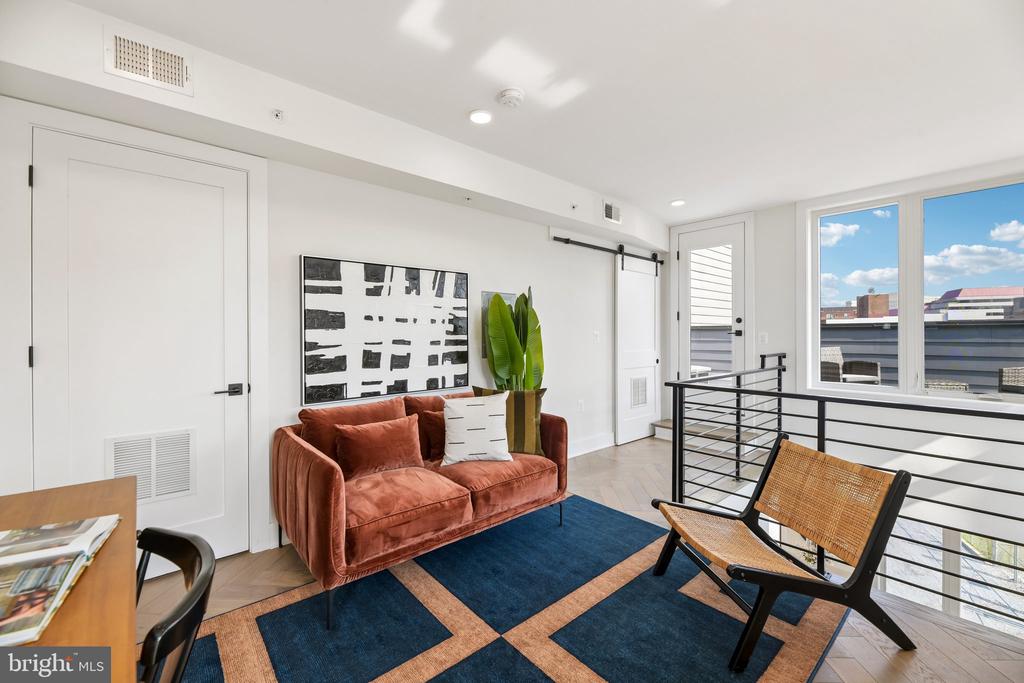 4315 HARRISON STREET NW Unit: 8