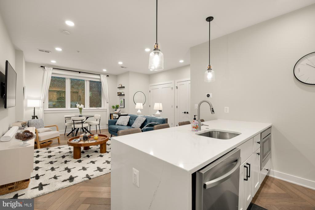 4315 HARRISON STREET NW Unit: 1