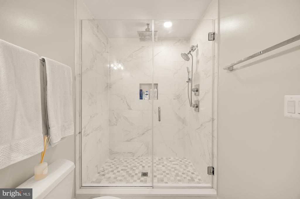 4315 HARRISON STREET NW Unit: 1