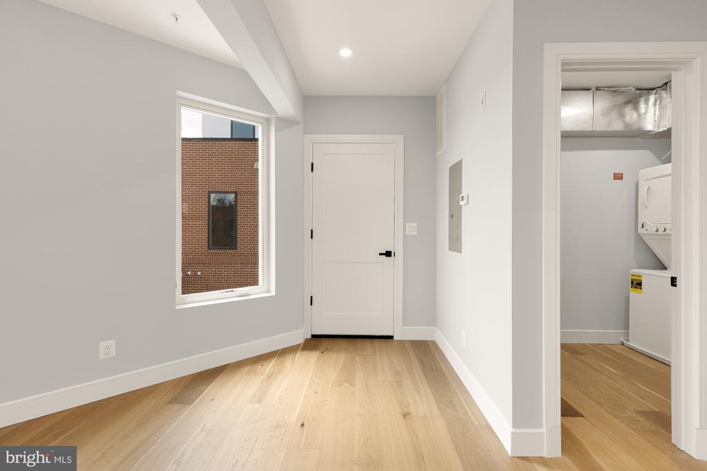 3215 MOUNT PLEASANT STREET NW Unit: 201
