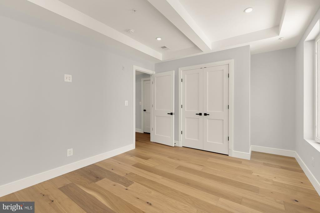 3215 MOUNT PLEASANT STREET NW Unit: 202