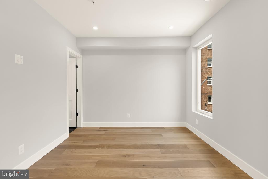 3215 MOUNT PLEASANT STREET NW Unit: 301