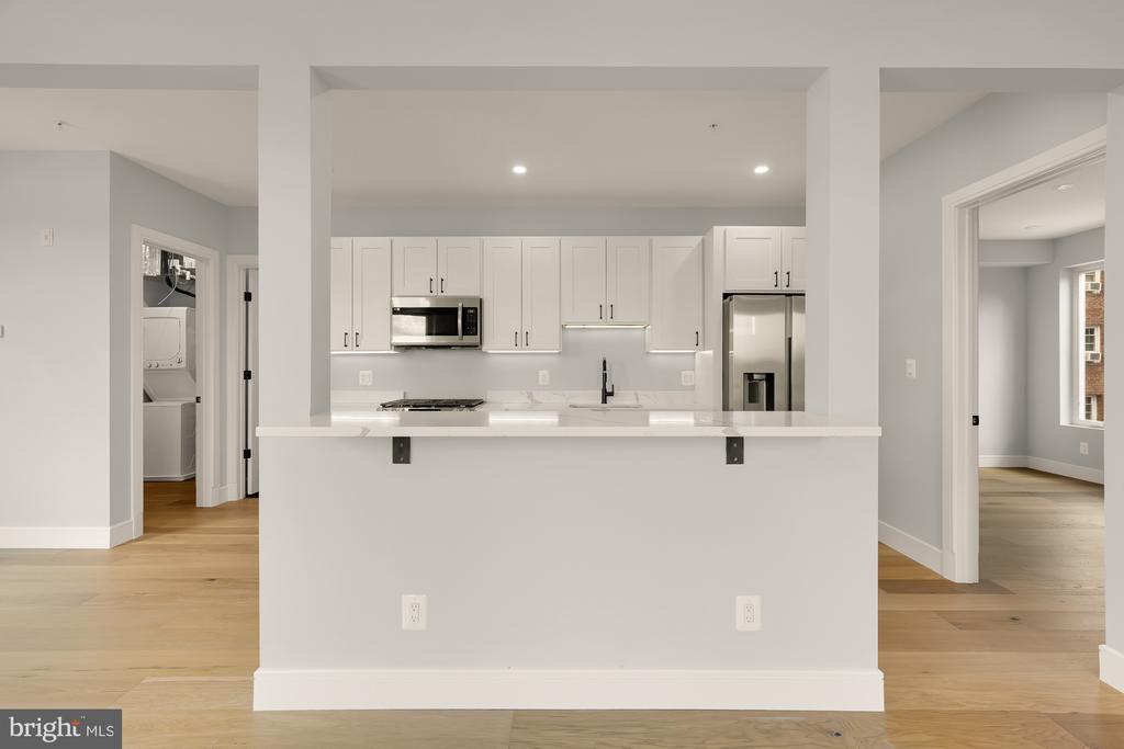 3215 MOUNT PLEASANT STREET NW Unit: 301