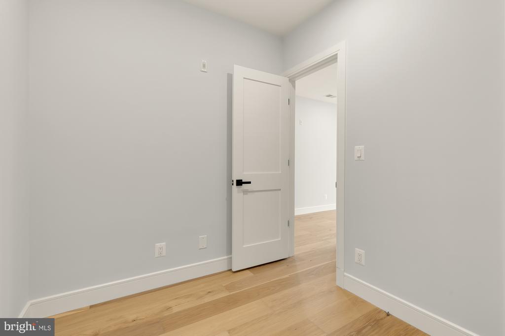 3215 MOUNT PLEASANT STREET NW Unit: 303