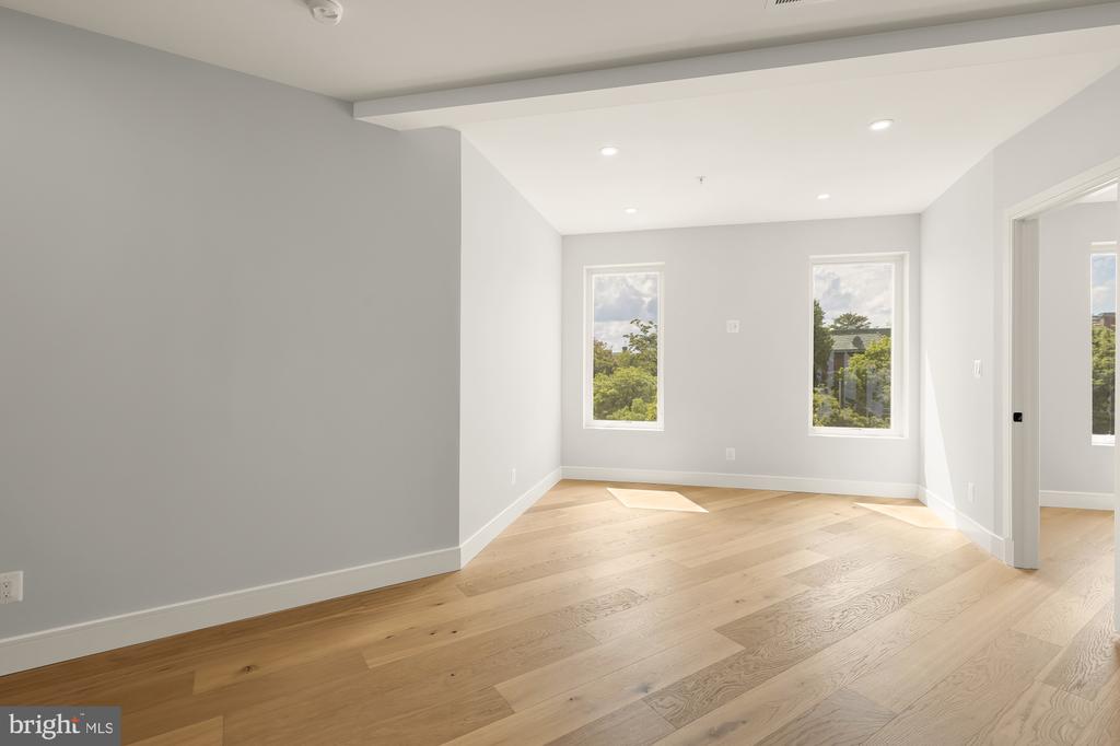 3215 MOUNT PLEASANT STREET NW Unit: 303