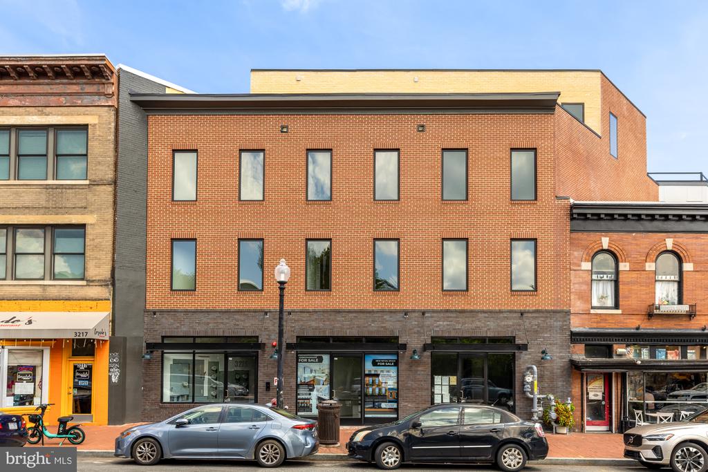 3215 MOUNT PLEASANT STREET NW Unit: 402