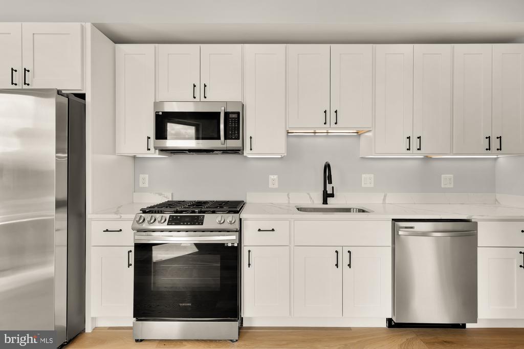 3215 MOUNT PLEASANT STREET NW Unit: 401