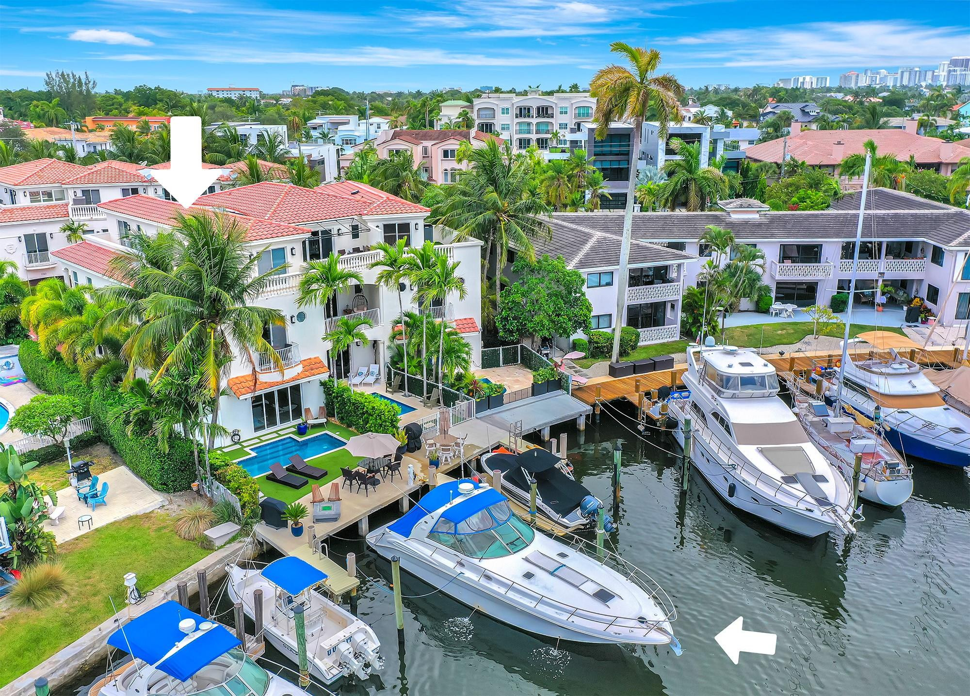 1368 BAYVIEW DR